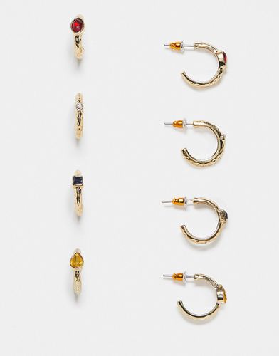 Confezione da 4 orecchini a cerchio piccoli dorati con pietre - Accessorize - Modalova