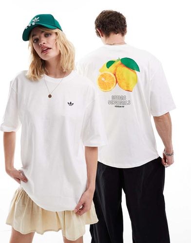 T-shirt bianca con stampa di limoni sul retro - adidas Originals - Modalova