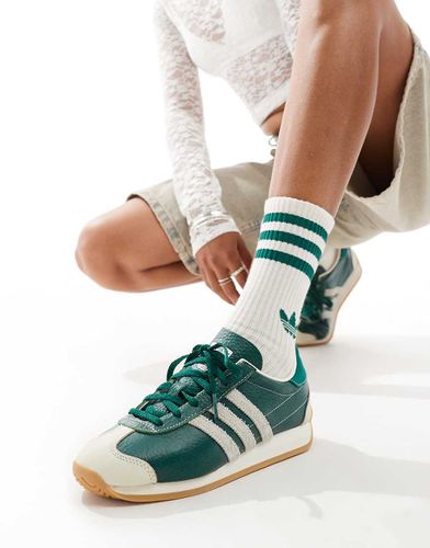 Country OG - Sneakers verdi e bianche - adidas Originals - Modalova