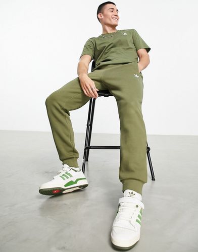 Essentials - Joggers color oliva - adidas Originals - Modalova