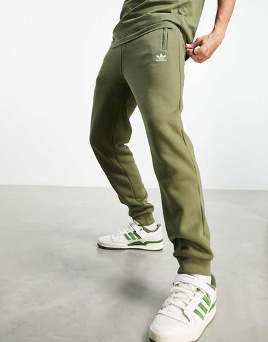 Essentials - Joggers color oliva - adidas Originals - Modalova