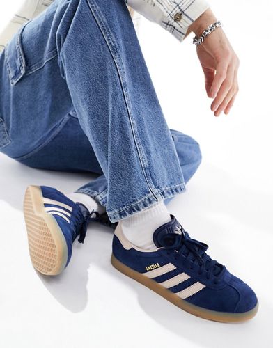 Gazelle - Sneakers blu indaco e tortora - adidas Originals - Modalova