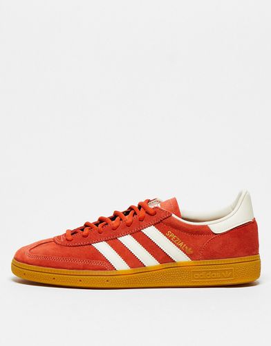 Handball Spezial - Sneakers rosse e bianche con suola in gomma - adidas Originals - Modalova