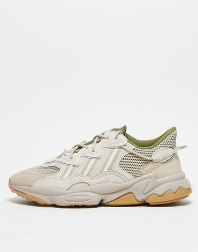 Ozweego - Sneakers beige e marroni - adidas Originals - Modalova