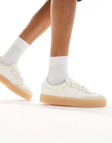 Sambae - Sneakers beige e bianche con suola in gomma - adidas Originals - Modalova