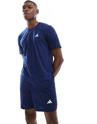 Adidas - Training Essentials - T-shirt blu - adidas performance - Modalova