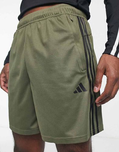 Adidas Training - Train Essentials - Pantaloncini kaki con 3 strisce - adidas performance - Modalova