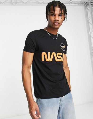 NASA - T-shirt nera con stampa arancione riflettente - Alpha Industries - Modalova