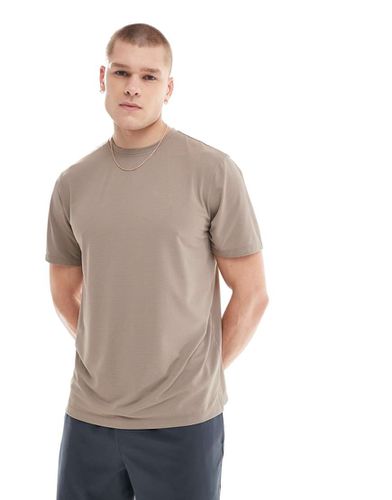 Icon - T-shirt da allenamento quick dry color tortora - ASOS - Modalova