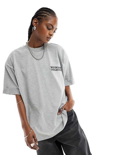 T-shirt con spalline imbottite mélange - ASOS WEEKEND COLLECTIVE - Modalova