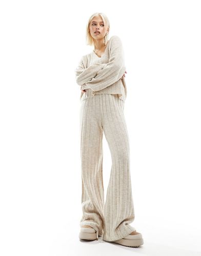 Completo premium da casa in maglia beige con maglione e pantaloni - ASOS DESIGN - Modalova