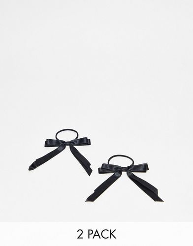 Confezione da 2 elastici per capelli con fiocco in raso neri - ASOS DESIGN - Modalova