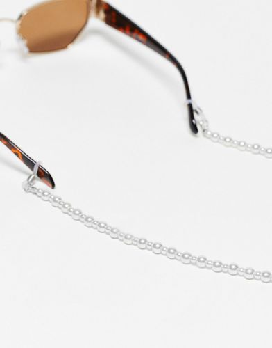 Catenina per occhiali da sole con perle sintetiche da 6 e da 4 mm - ASOS DESIGN - Modalova