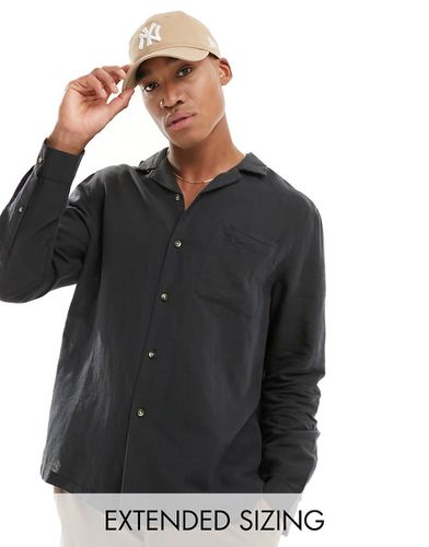 Camicia vestibilità comoda con rever in misto lino nera con tasca applicata - ASOS DESIGN - Modalova