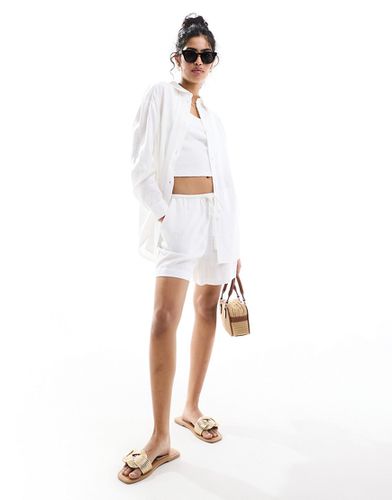Camicia comoda bianca in misto lino - ASOS DESIGN - Modalova