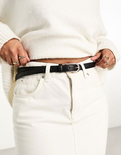 Cintura sottile per jeans per vita e fianchi con fibbia color oro - ASOS DESIGN - Modalova