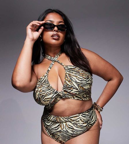 ASOS DESIGN Curve - Gia - Haut de bikini avec ouverture goutte d'eau et encolure croisée à imprimé animal - Asos Curve - Modalova