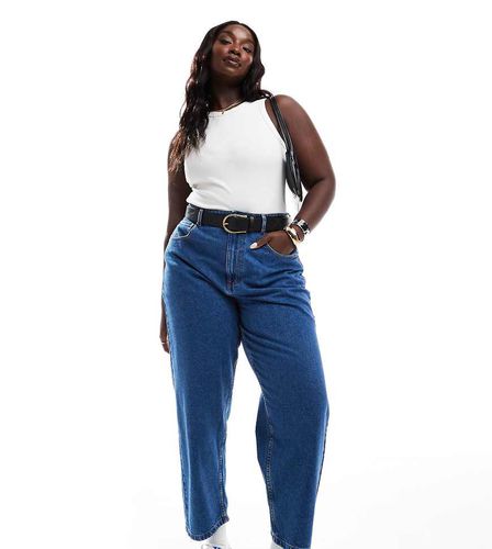 ASOS DESIGN Curve - Jeans medio con gambe a cilindro - ASOS Curve - Modalova