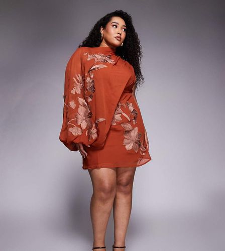 ASOS DESIGN Curve - Robe courte avec col montant drapé, broderie ton sur ton et découpe - Rouille - Asos Curve - Modalova