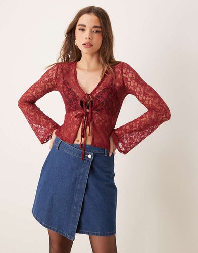 Blusa allacciata sul davanti in pizzo color bordeaux - ASOS DESIGN - Modalova