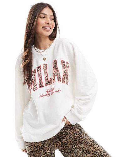 Felpa crema con grafica Milan leopardata - ASOS DESIGN - Modalova