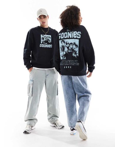 Felpa unisex nera oversize con stampa The Goonies su licenza - ASOS DESIGN - Modalova