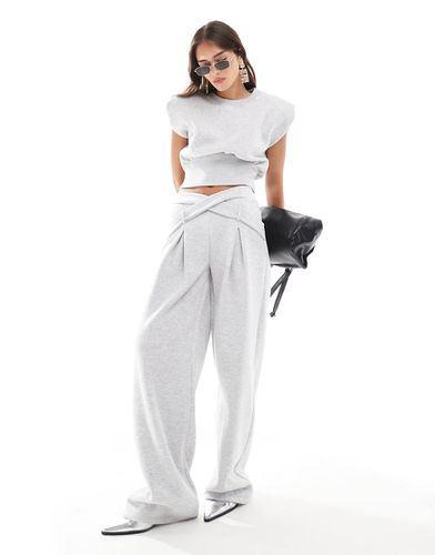 Joggers a fondo ampio grigi sartoriali con incrocio - ASOS DESIGN - Modalova