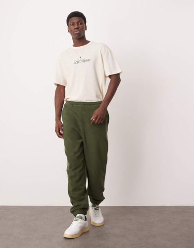 Joggers oversize verdi in pile - ASOS DESIGN - Modalova