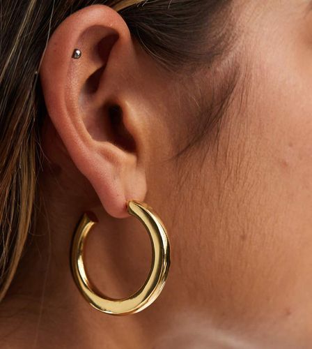 Orecchini a cerchio tubolari placcati 14k - ASOS DESIGN - Modalova