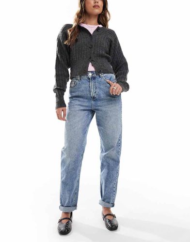 Mom jeans comodi a vita alta medio - ASOS DESIGN - Modalova