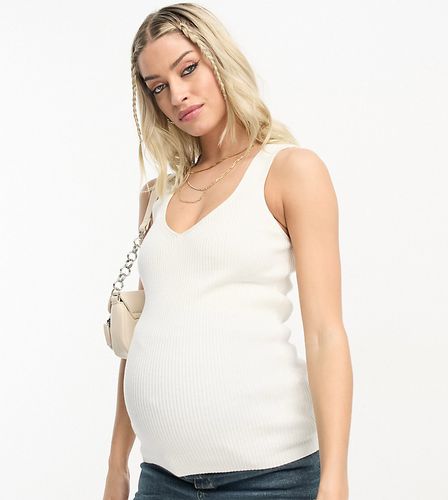 ASOS DESIGN Maternity - Canotta in maglia color crema con scollo a V - ASOS Maternity - Modalova