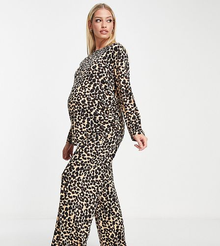 ASOS DESIGN Maternity - Pigiama con top a maniche lunghe e pantaloni a fondo ampio in viscosa con stampa leopardata - ASOS Maternity - Modalova