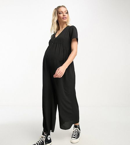 ASOS DESIGN Maternity - Tuta jumpsuit nera da giorno a maniche corte - ASOS Maternity - Modalova