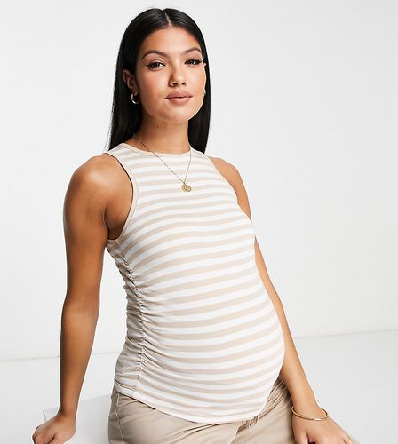 ASOS DESIGN Maternity - Top senza maniche arricciato sui lati color cammello e bianco a righe - ASOS Maternity - Modalova