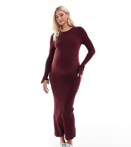 ASOS DESIGN Maternity - Vestito lungo girocollo in maglia bordeaux con spacchi sui polsini - ASOS Maternity - Modalova