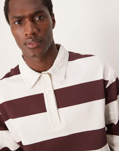 Maglione corto oversize stile polo di rugby a righe bordeaux - ASOS DESIGN - Modalova