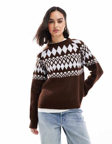 Maglione soffice oversize girocollo marrone e blu con motivo Fair Isle - ASOS DESIGN - Modalova