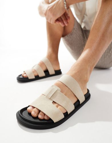 Sandali con fascette in camoscio sintetico color pietra - ASOS DESIGN - Modalova