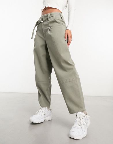 Pantaloni a vita alta color oliva con cintura - ASOS DESIGN - Modalova