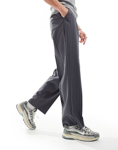 Pantaloni eleganti a fondo ampio e a vita alta antracite con motivo gessato - ASOS DESIGN - Modalova