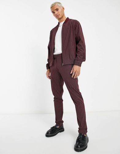 Pantaloni eleganti slim bordeaux ardesia gessati in coordinato - ASOS DESIGN - Modalova