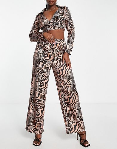 Pantaloni in raso con stampa zebrata in coordinato - ASOS DESIGN - Modalova