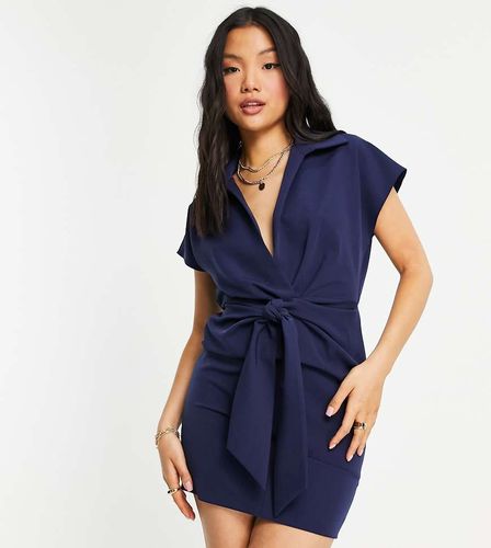 ASOS DESIGN Petite - Vestito corto a portafoglio con colletto e nodo, colore - ASOS Petite - Modalova