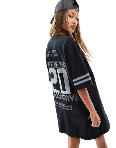 ASOS DESIGN - Weekend Collective - Vestito T-shirt oversize con grafica sul retro - ASOS WEEKEND COLLECTIVE - Modalova