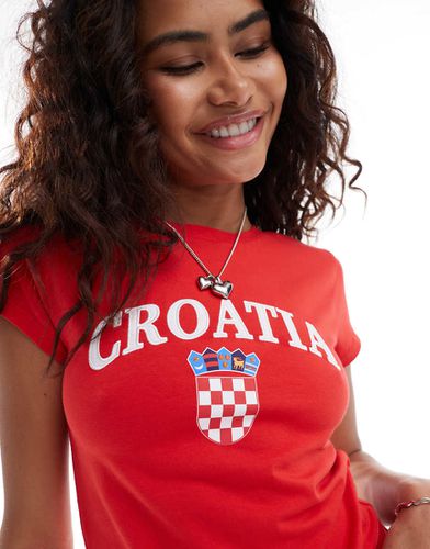 T-shirt corta rossa con stampa "Croatia" a tema calcio - ASOS DESIGN - Modalova