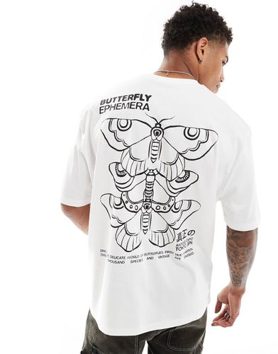 T-shirt oversize bianca con stampa di farfalla sulla schiena - ASOS DESIGN - Modalova