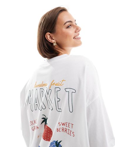 T-shirt oversize bianca con stampa di mercato di frutta - ASOS DESIGN - Modalova