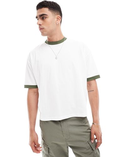 T-shirt oversize squadrata crema con bordi a contrasto - ASOS DESIGN - Modalova