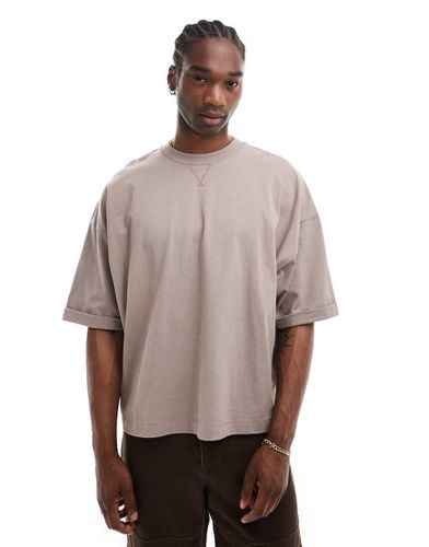 T-shirt super oversize pesante 240 gsm con maniche risvoltate - ASOS DESIGN - Modalova