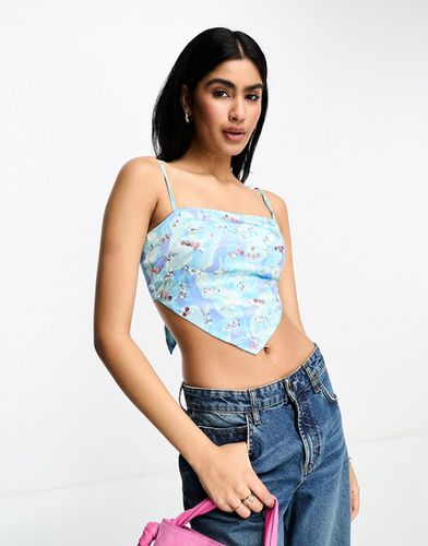 Top da festival con fondo a punta, stampa di rose e paillettes - ASOS DESIGN - Modalova